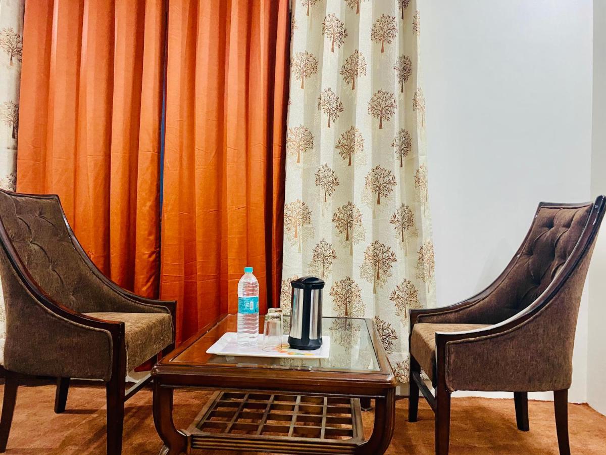 Royal Green Mashobra - Mountain And Valley View Rooms Shimla Zewnętrze zdjęcie