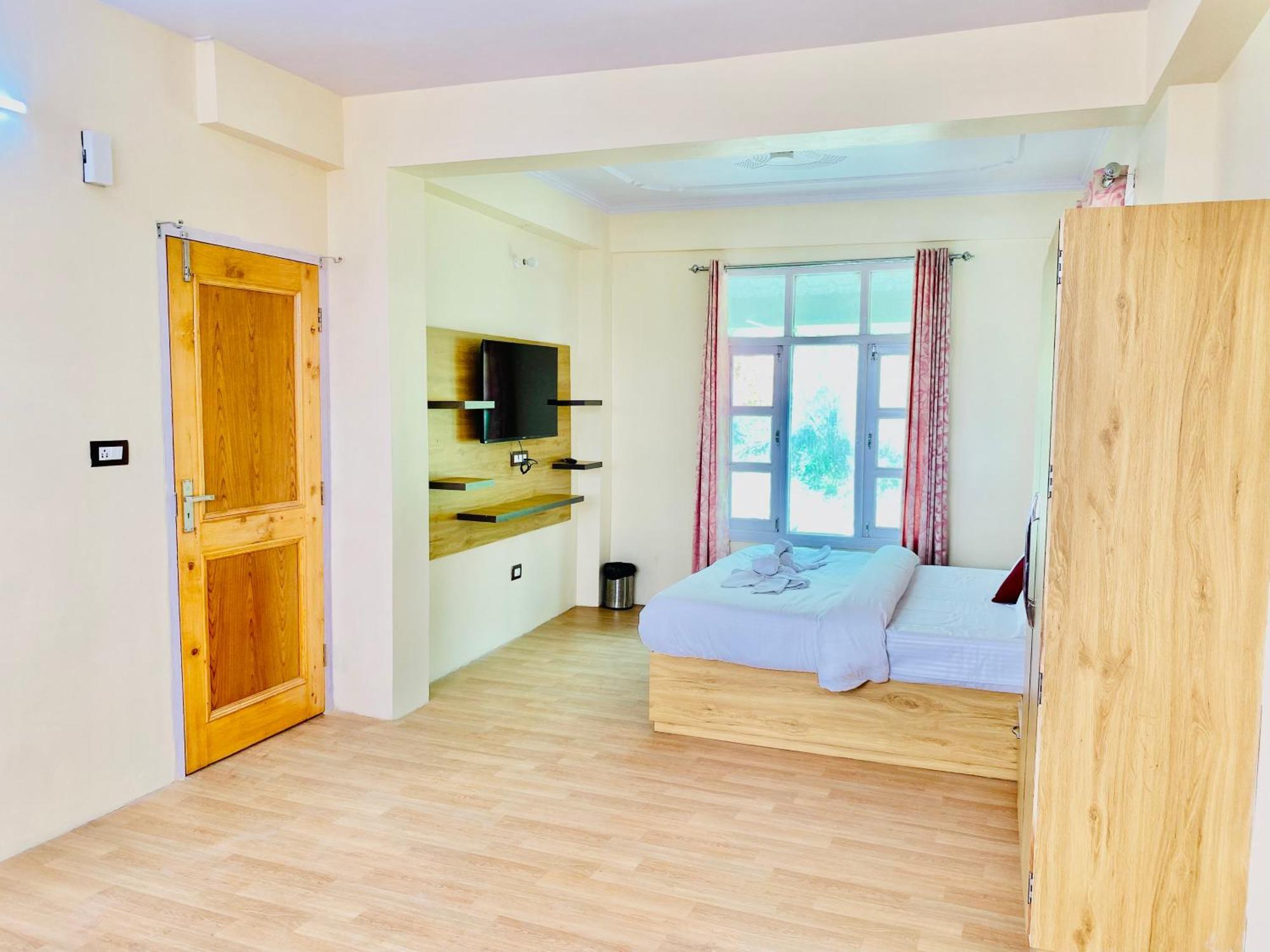 Royal Green Mashobra - Mountain And Valley View Rooms Shimla Zewnętrze zdjęcie