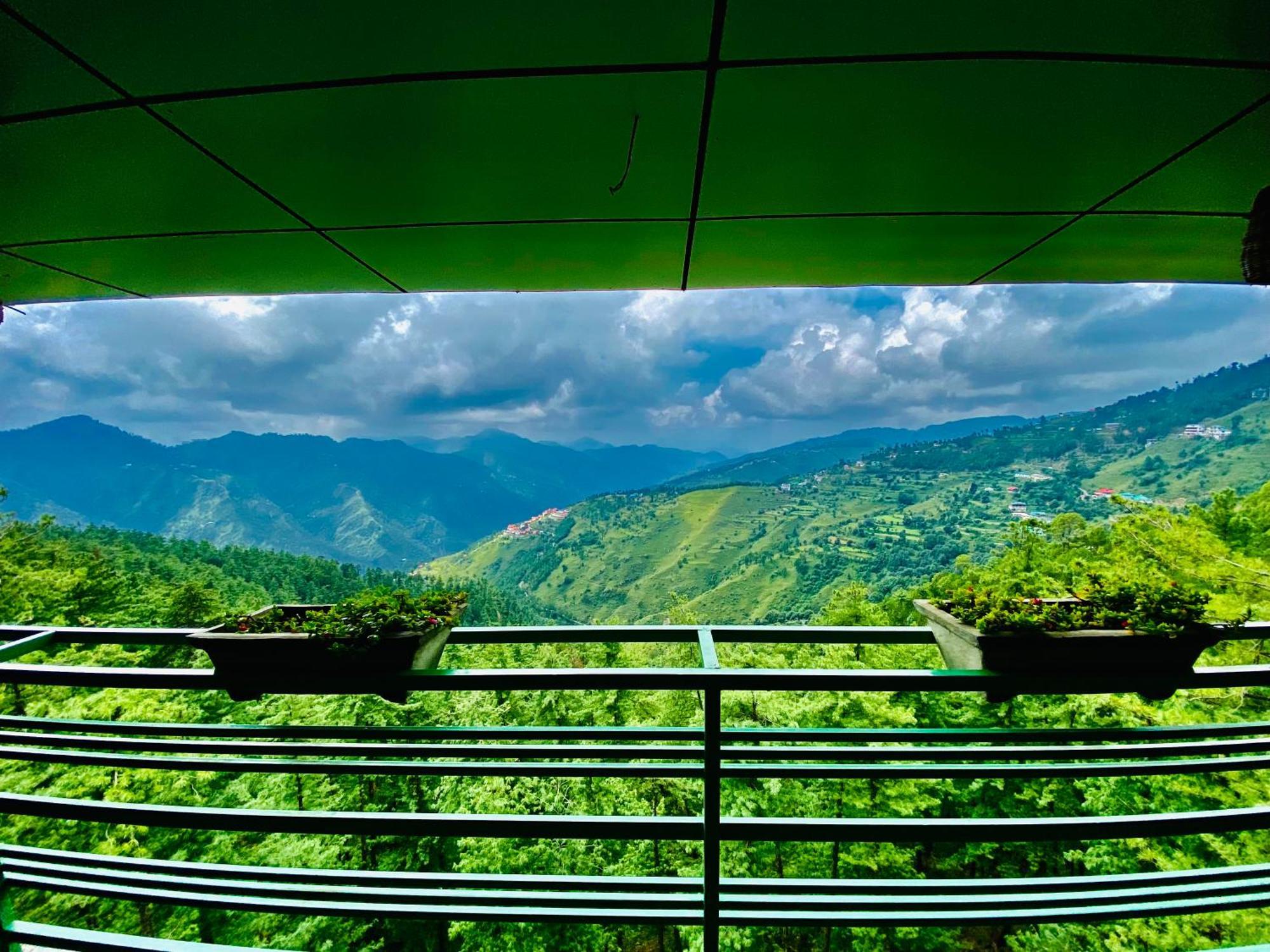 Royal Green Mashobra - Mountain And Valley View Rooms Shimla Zewnętrze zdjęcie
