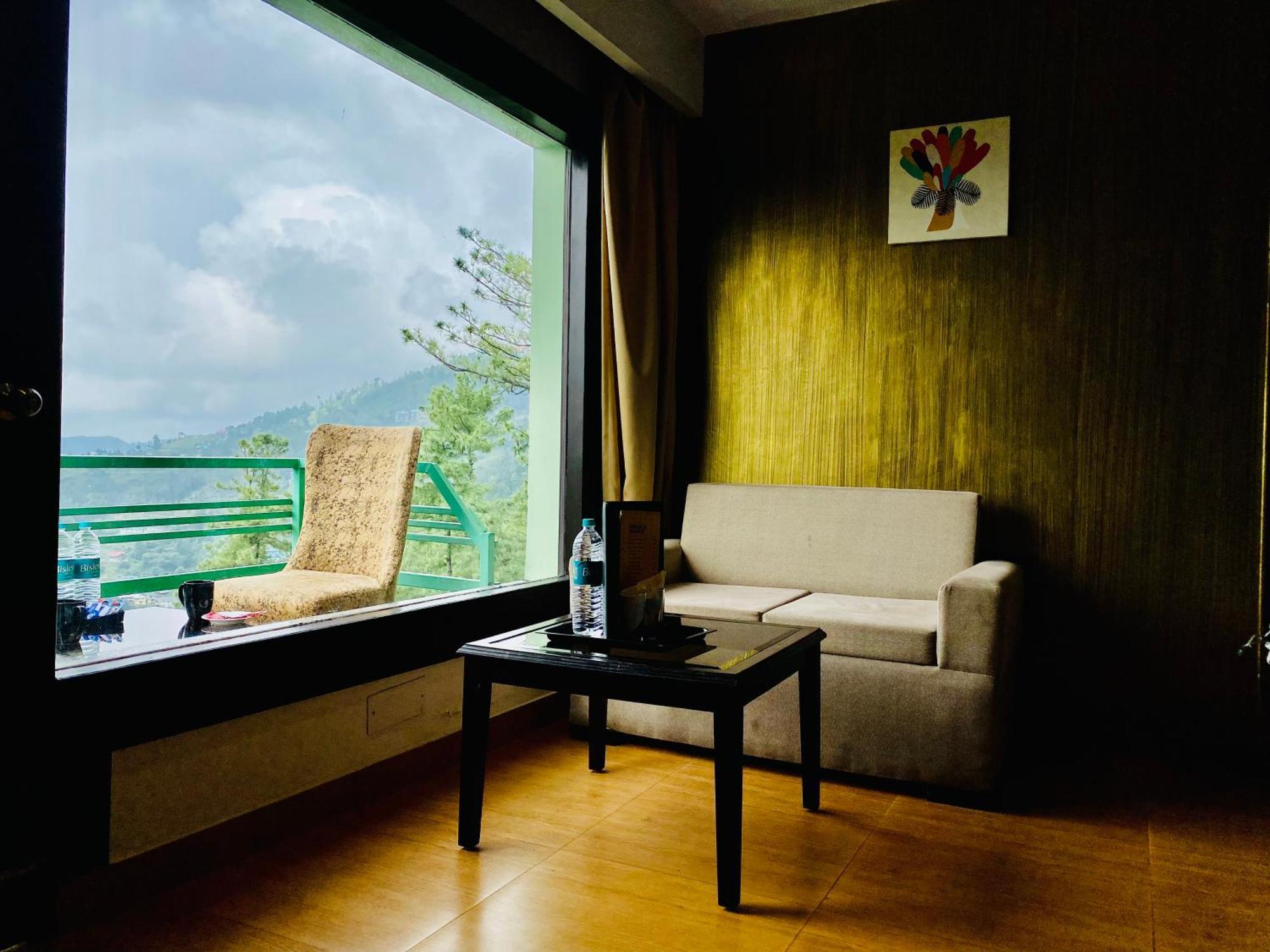 Royal Green Mashobra - Mountain And Valley View Rooms Shimla Zewnętrze zdjęcie